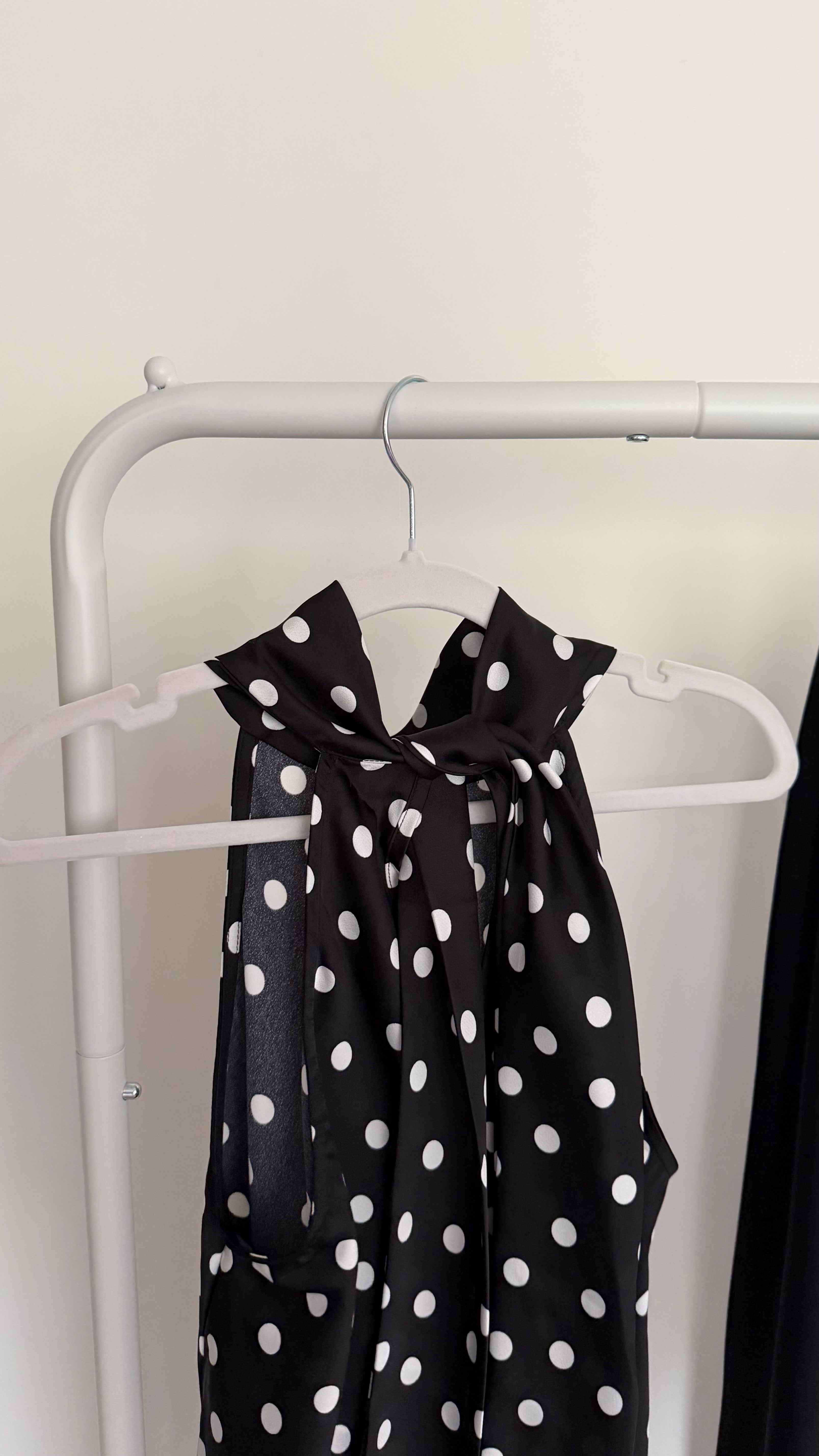 BLOUSE ELLY - noir à pois asymétrique